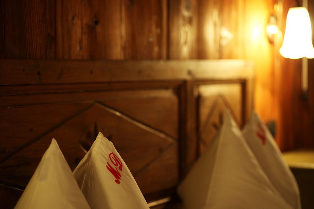 Eco Chalet Maison Dominique Challand-Saint-Anselme Rum bild