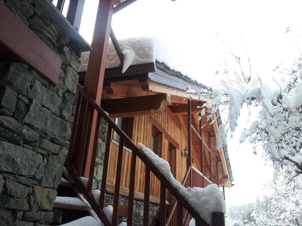 Eco Chalet Maison Dominique Challand-Saint-Anselme Exteriör bild